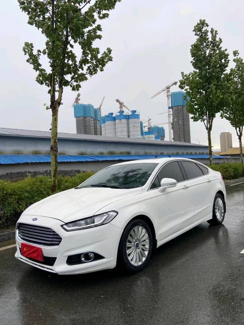 青岛15年福特蒙迪欧3