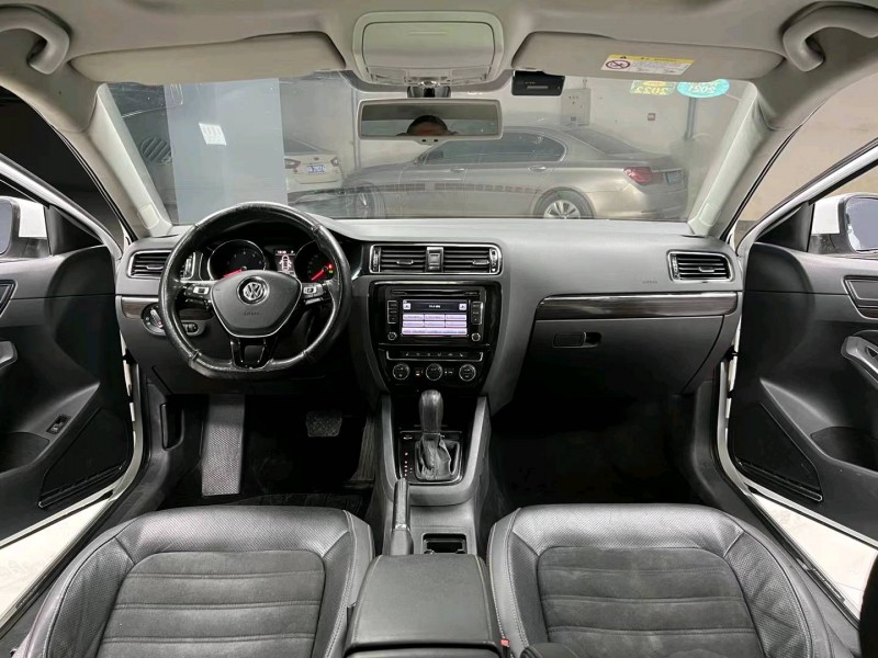 成都16年大众速腾6