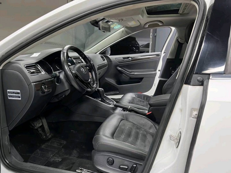 成都16年大众速腾7