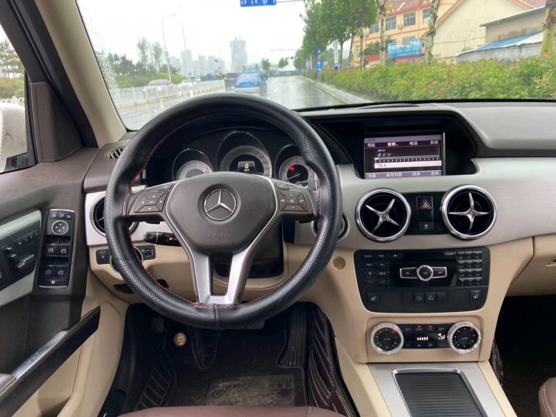 青岛13年奔驰GLK6