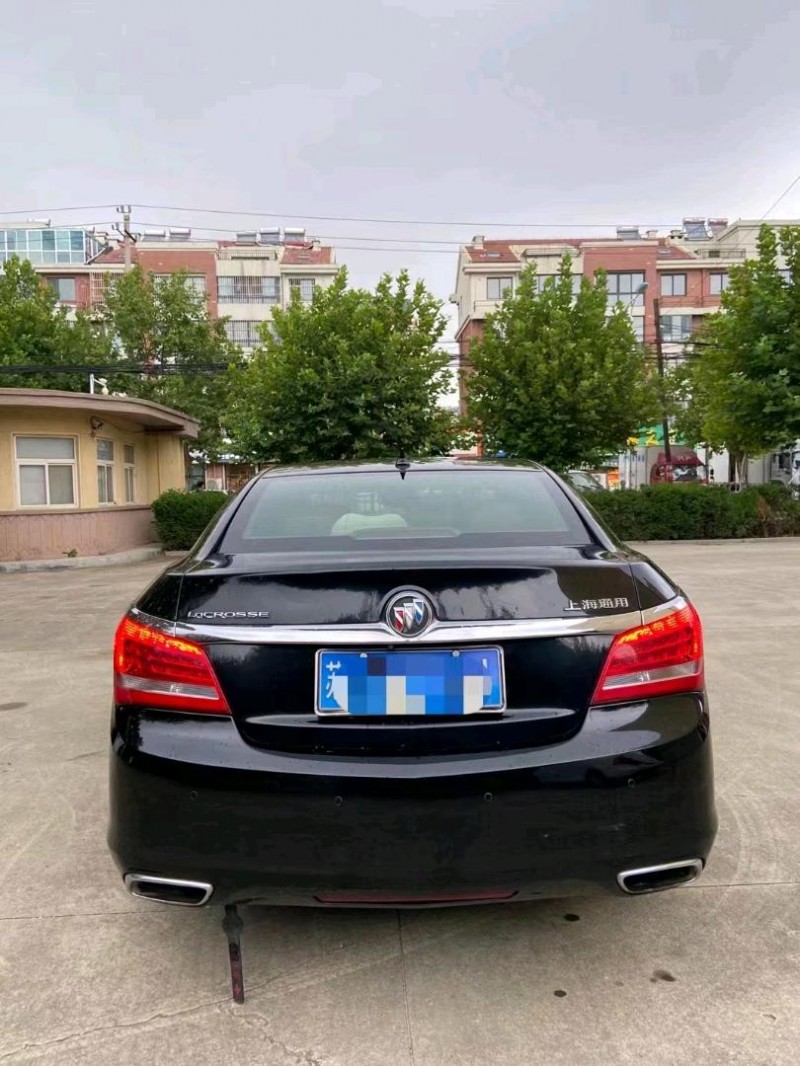 青岛14年别克君越9