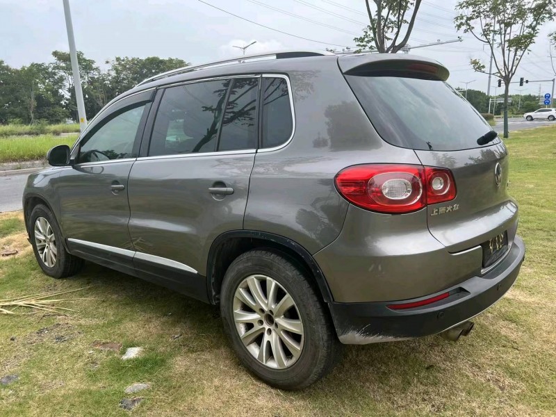 泰州10年大众途观7