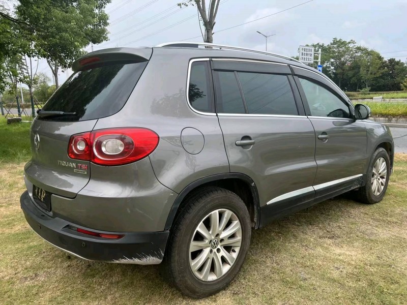 泰州10年大众途观9