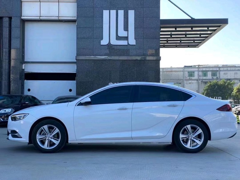 东莞19年别克君威4