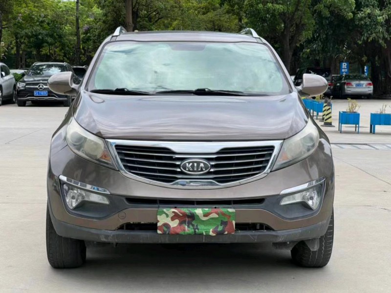 东莞14年起亚智跑1