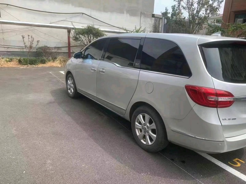 东营14年别克GL89