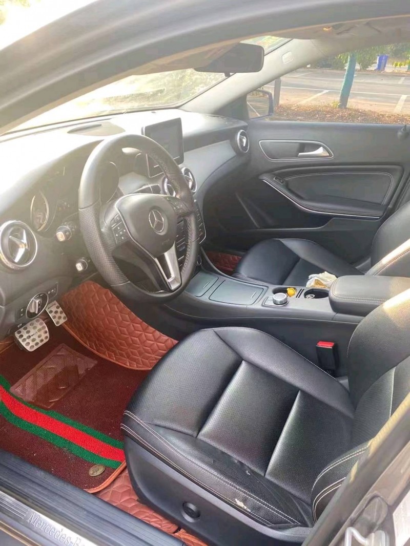 东营16年奔驰GLA6