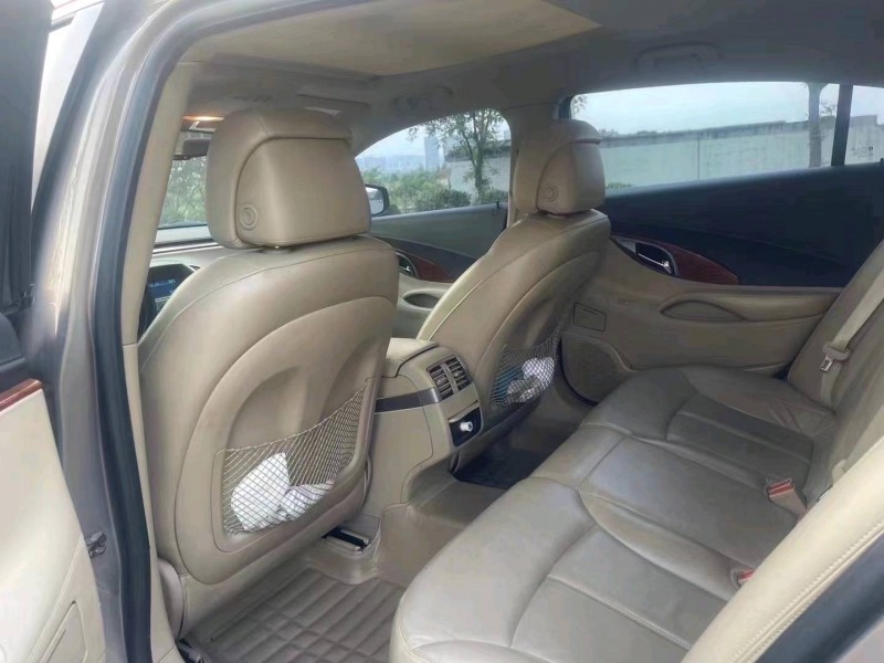 徐州12年别克君越4