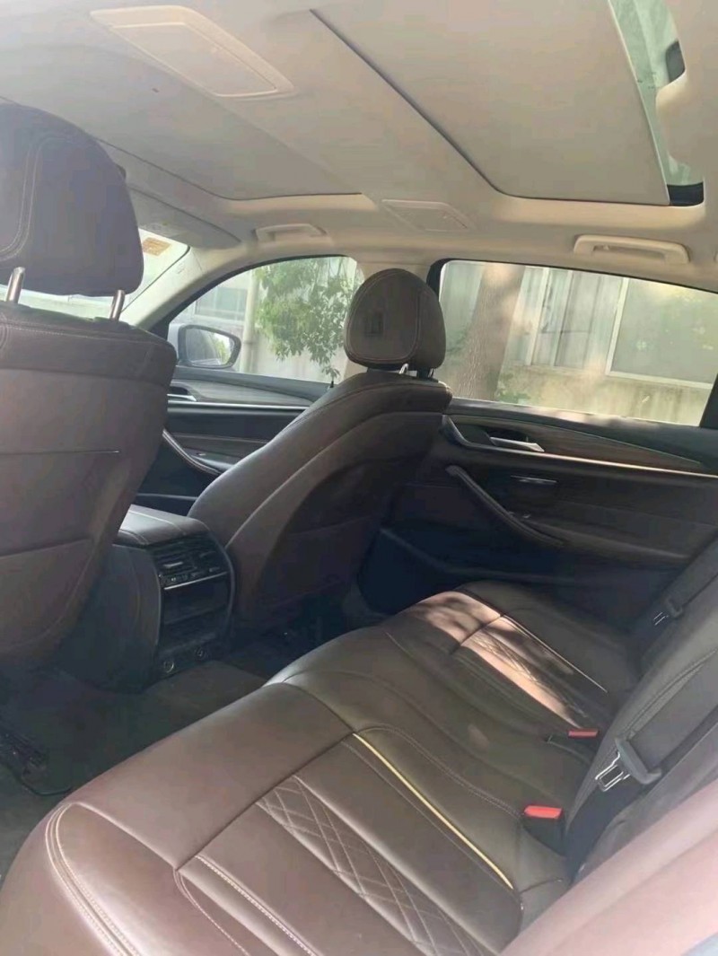 北京18年宝马5系4