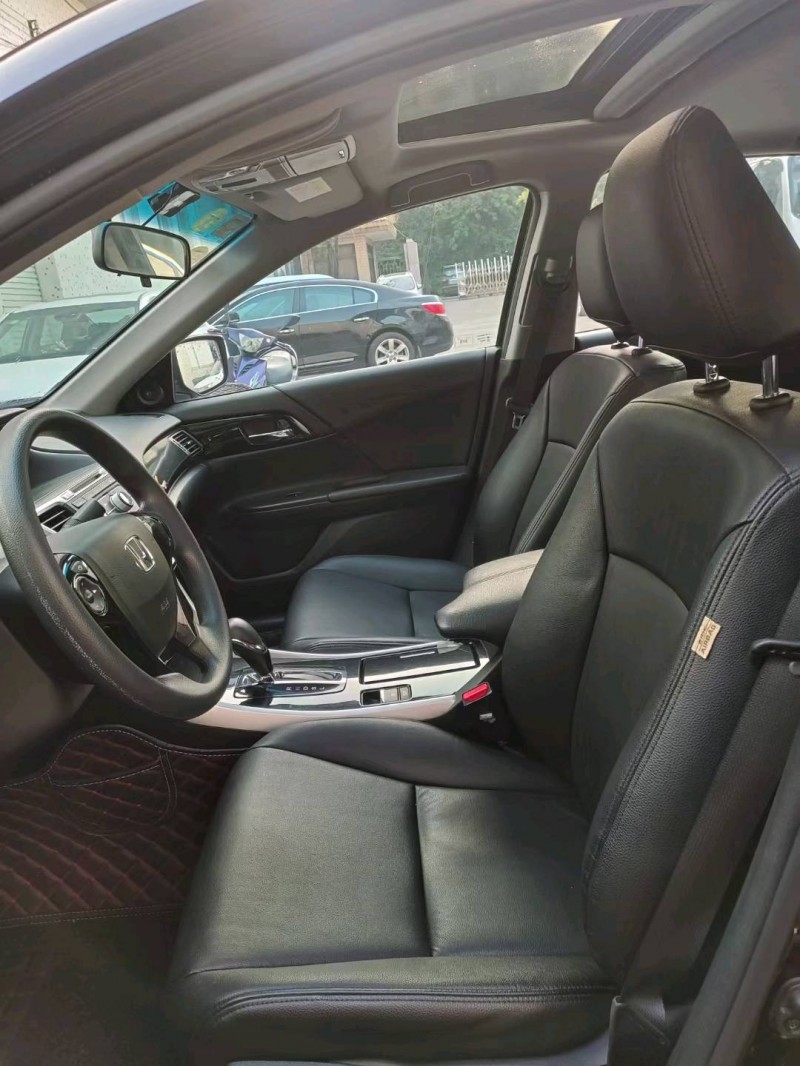 广州18年本田雅阁6