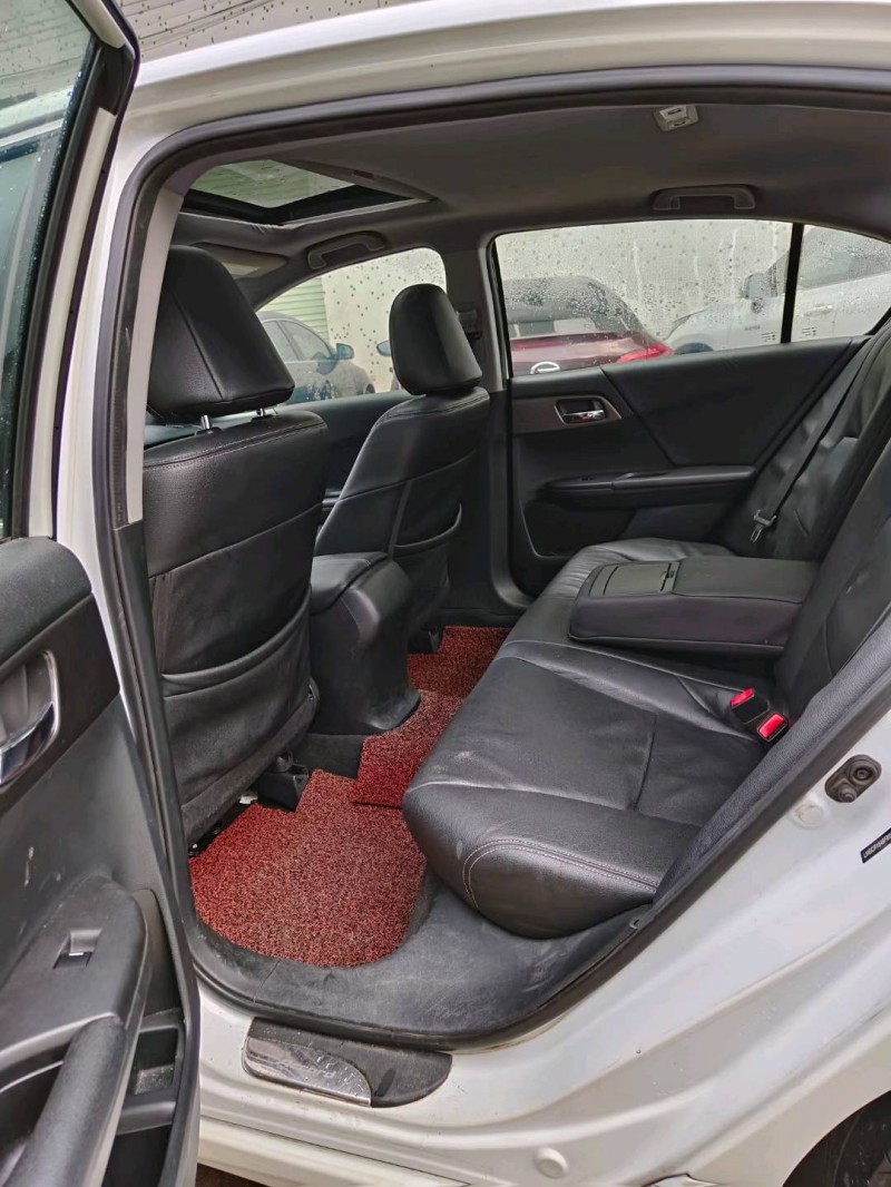 广州15年本田雅阁5