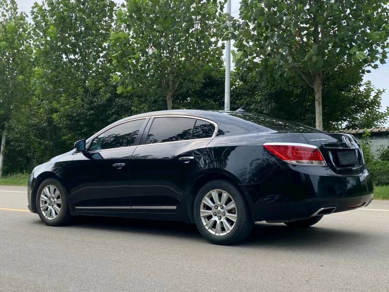 徐州11年别克君威3