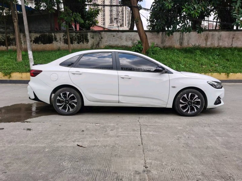 东莞21年雪佛兰科鲁泽4