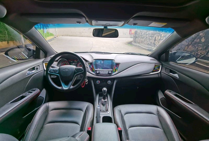 东莞21年雪佛兰科鲁泽8