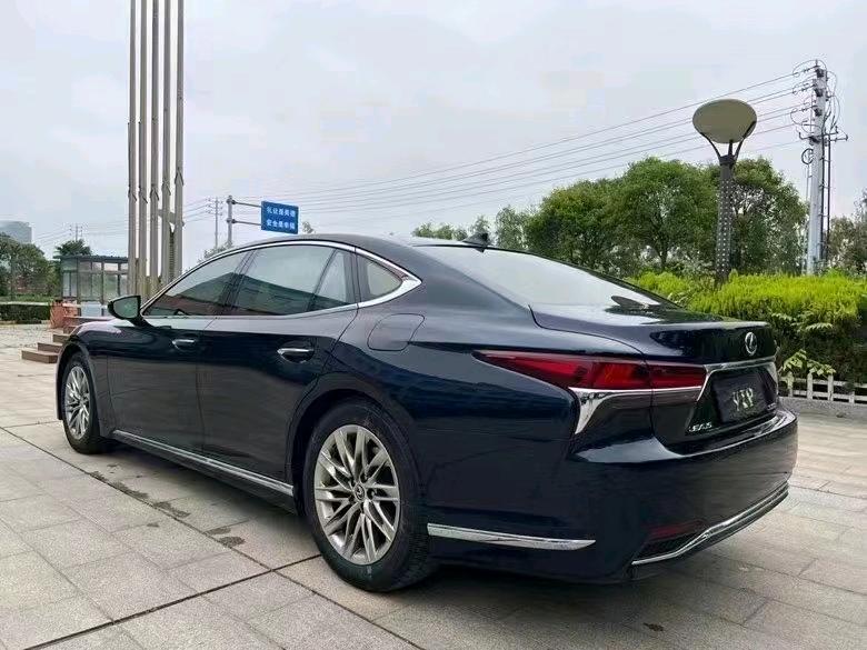 盐城18年雷克萨斯LS8