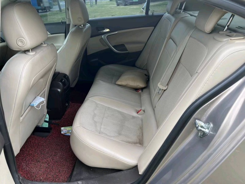 泰州12年别克君威6