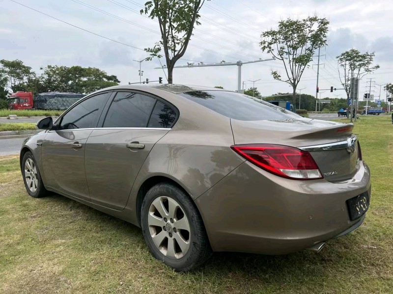 泰州12年别克君威7