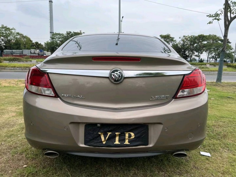 泰州12年别克君威8