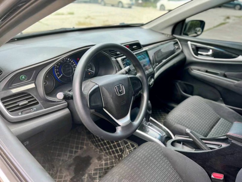 东莞15年本田凌派7