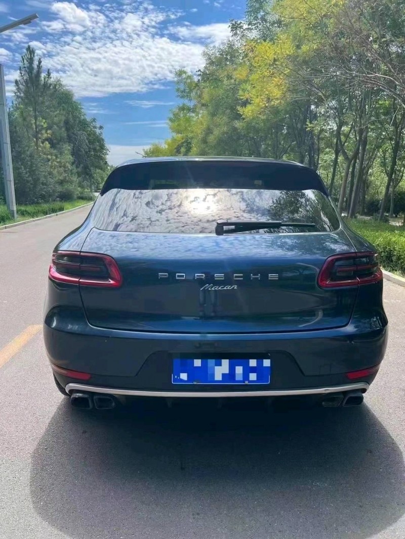 东营15年保时捷Macan9