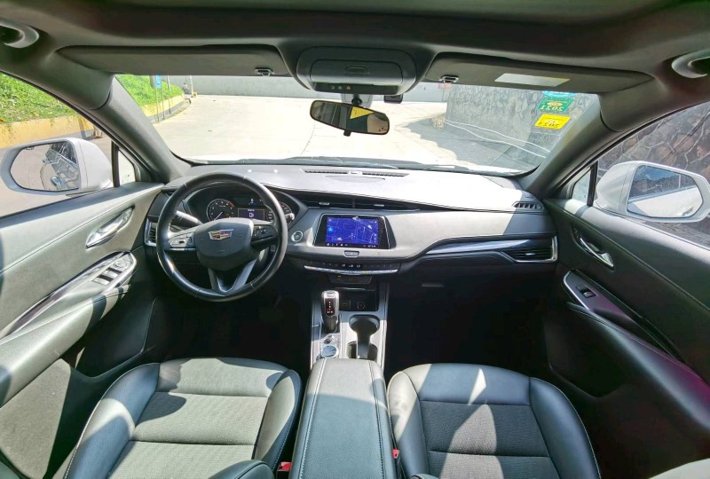 东莞19年凯迪拉克XT42