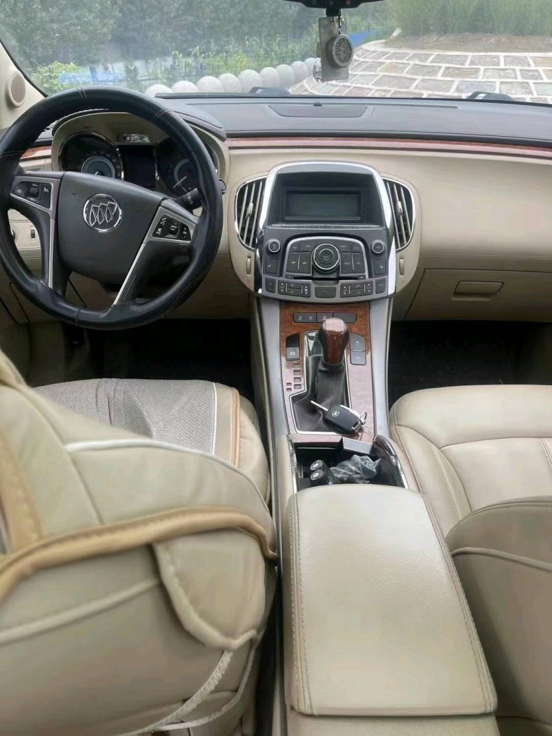 东营13年别克君越5