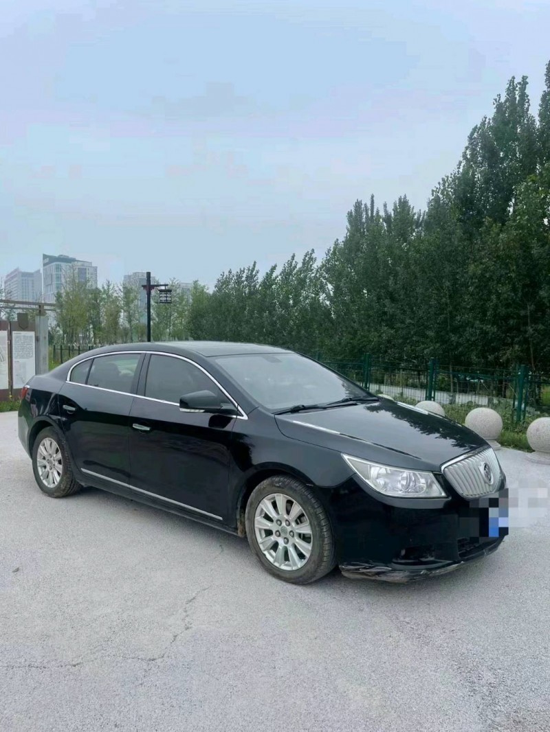 东营13年别克君越6