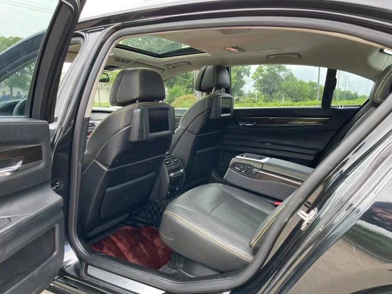 盐城11年宝马7系5