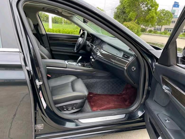 盐城11年宝马7系6