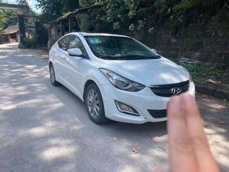 成都14年现代朗动2