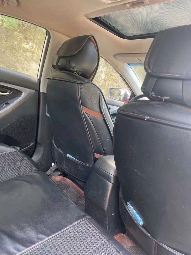 成都14年现代朗动9