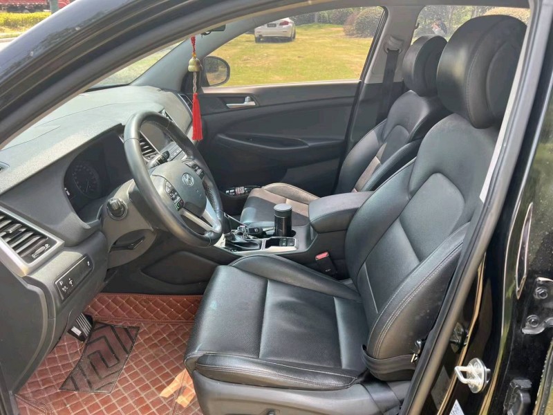 徐州19年现代途胜4