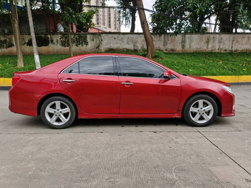 东莞13年丰田凯美瑞4