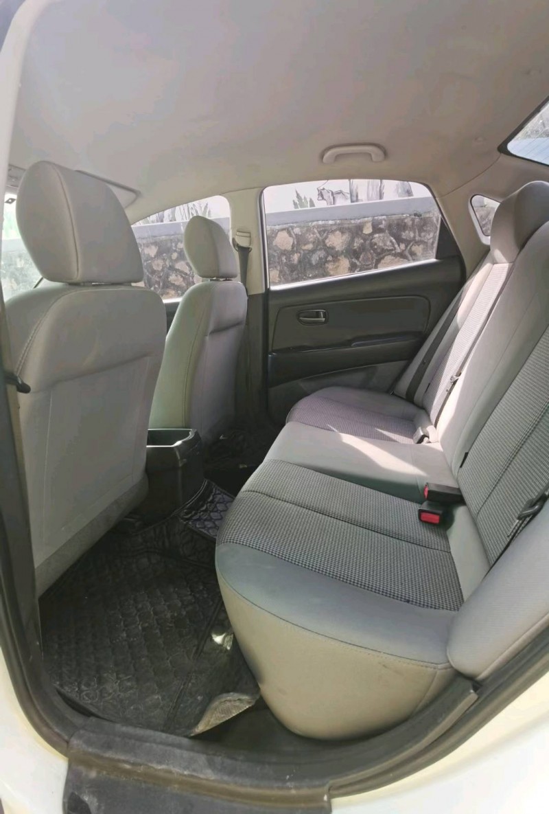 东莞18年现代悦动7