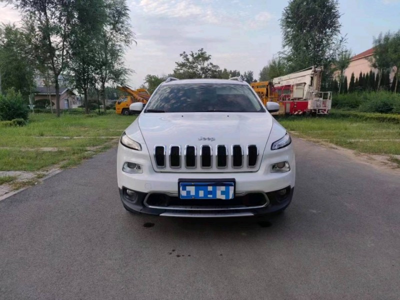 北京17年Jeep自由光1