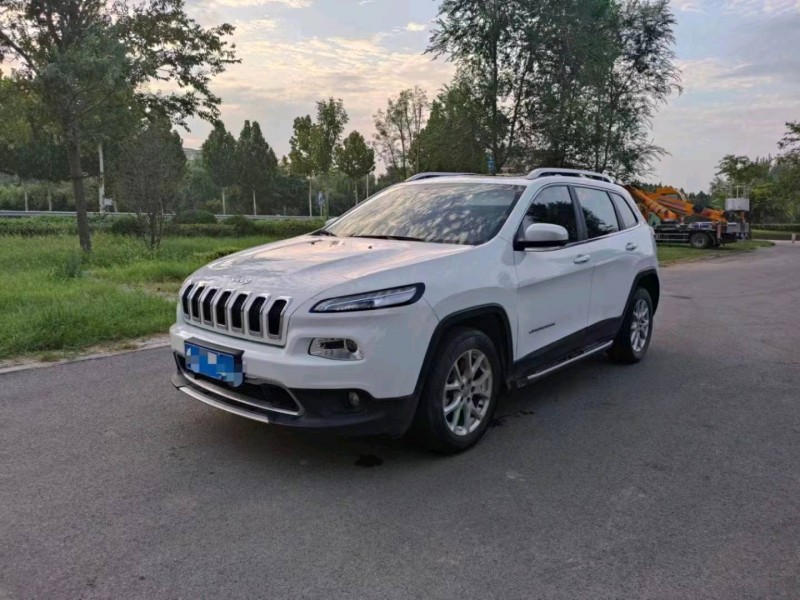 北京17年Jeep自由光7