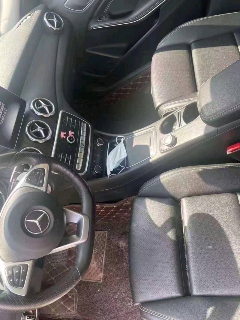 东营19年奔驰GLA2