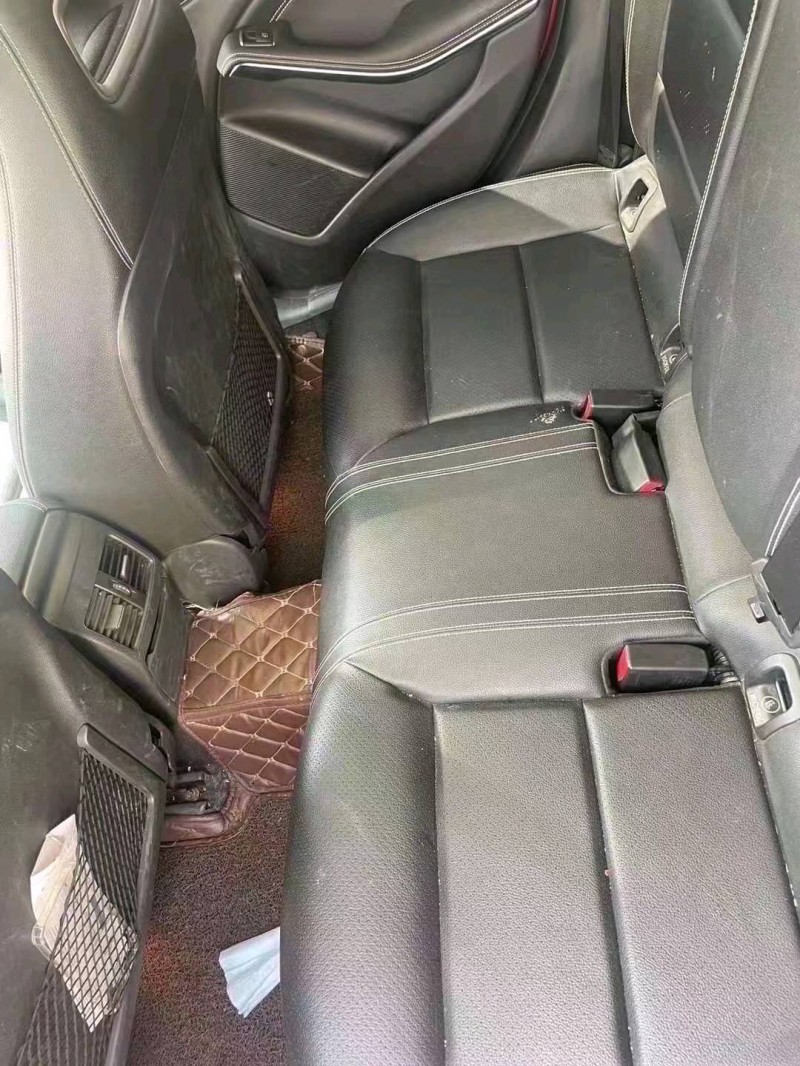 东营19年奔驰GLA5