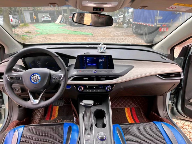 广州22年别克微蓝6