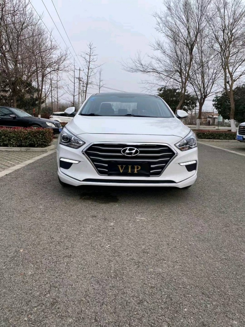 徐州19年现代名图1