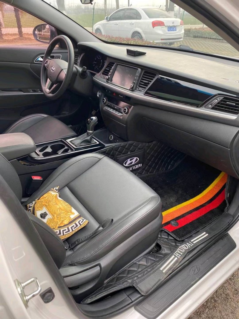 徐州19年现代名图8