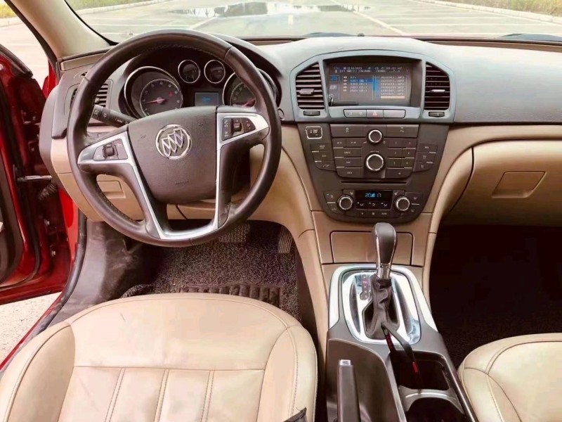 徐州13年别克君威7