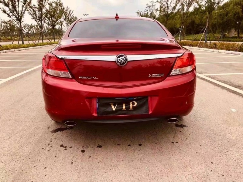 徐州13年别克君威9