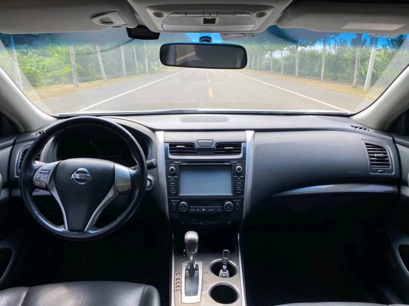 徐州14年日产天籁4