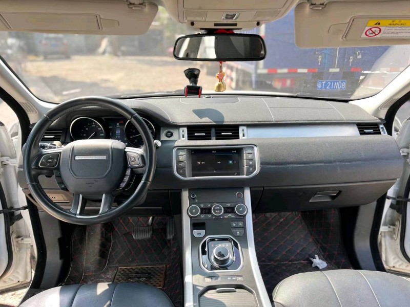 广州17年路虎极光7