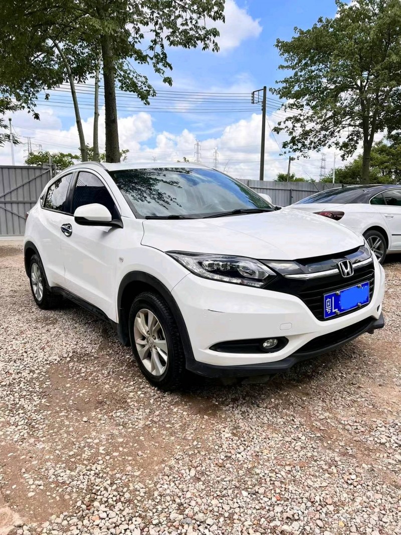 广州18年本田缤智8