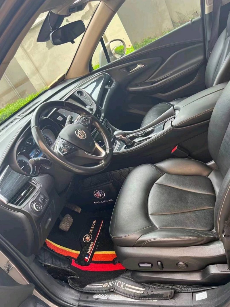 邢台17年别克昂科威5