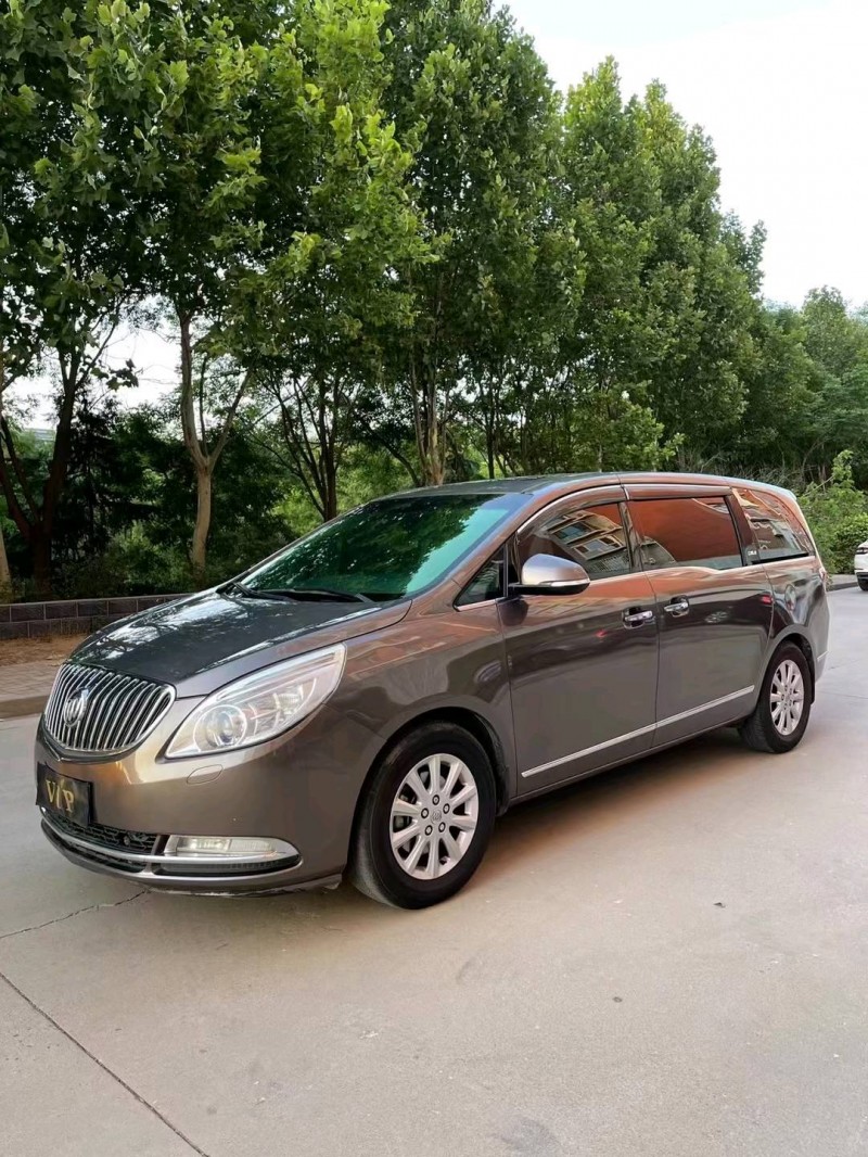 邢台11年别克GL82