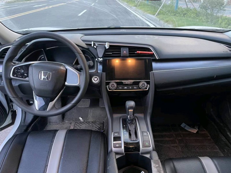 北京18年本田思域6