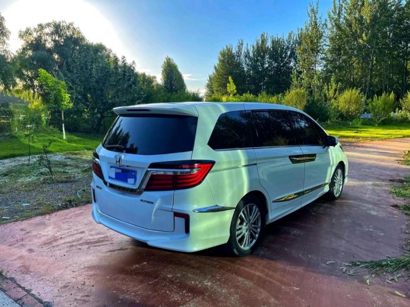 东营17年本田艾力绅4